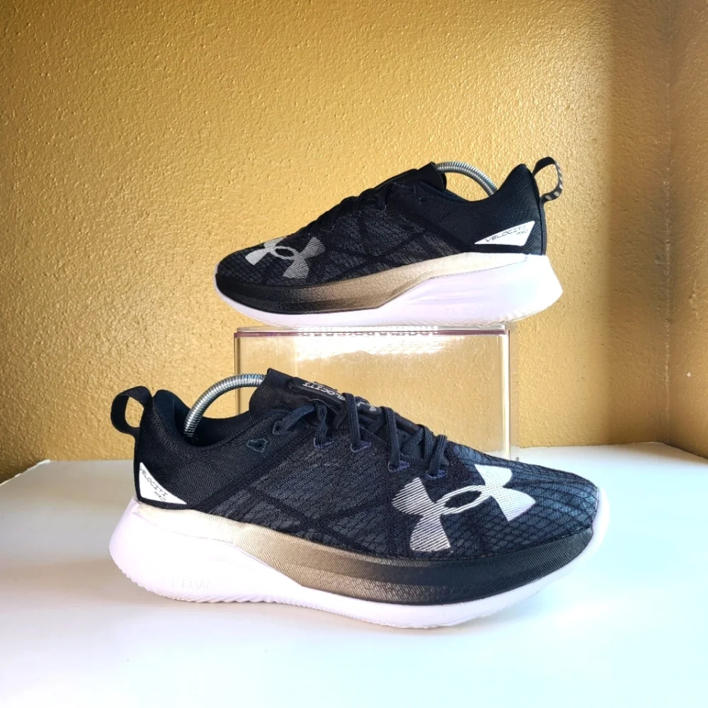 Under Armour Velociti Elite 2 Running Black Carbon Plated Racing Men size 11.5